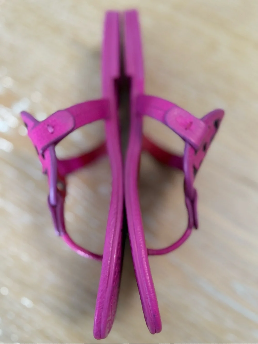 Tory Burch Miller Hot Pink Fuchsia Leather Logo Thong Sandals size 8.5